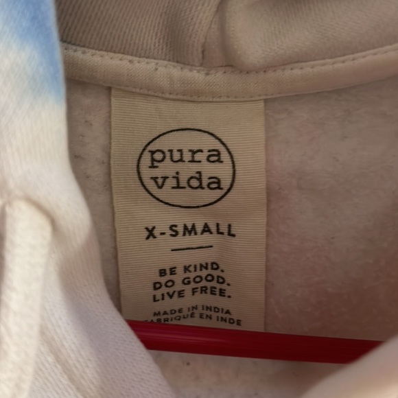Pura Vida Hoodie - Picture 2 of 3